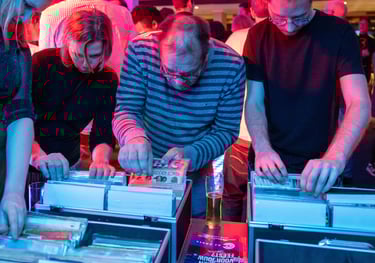 Dokter Vinyl uitzoek bakken