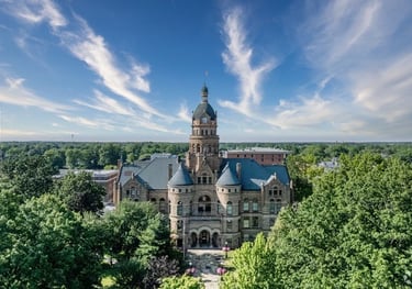 Trumbull County Couthouse in Warren Ohio