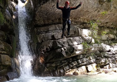 Saut au canyon familial de Rabou dans les Hautes-Alpes 05 