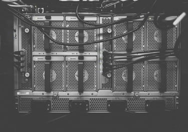 Instalación de servidores empresariales de alto rendimiento, brindando soluciones escalables para ge