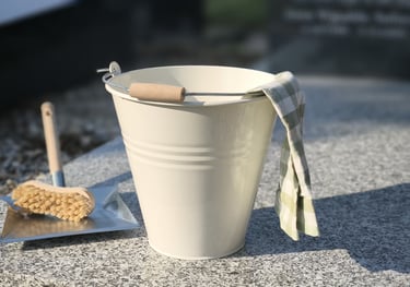 Grafzorg Memoriam reinigt graven op begraafplaatsen in het noorden en heel Nederland.