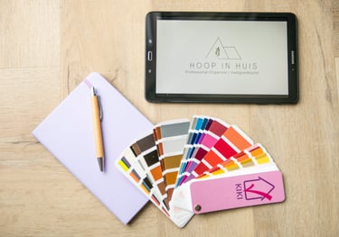 Vastgoedstylist van Hoop in Huis richt een woning in voor een succesvolle verkoop.