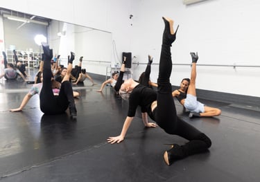 Dance studios Abu Dhabi, Dance training programs Dubai, Latin dance schools UAE,