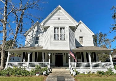 Rural pressure washing, fence and deck cleaning in Hamilton County White Springs Florida