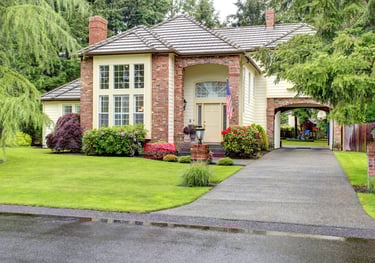 Concrete driveway repair and installation by West Linn Concrete, your trusted concrete repair company.