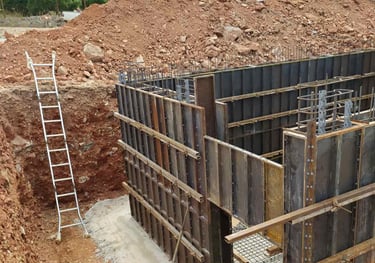 Θεμέλια οικοδομής υπό κατασκευή