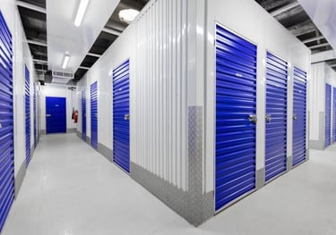 Steel locker system installation – Selfstore project Dubai by IN SAFE