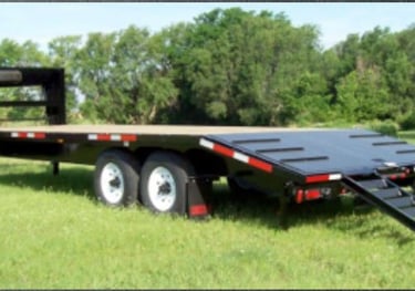 Circle D tandem axle gooseneck trailer deck over