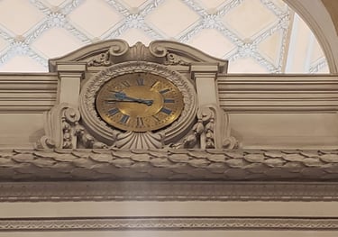 Relógio histórico mantido em funcionamento pelo museu.