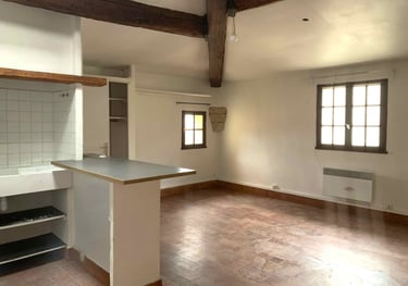 Pièce de vie, studio, Montpellier centre historique.