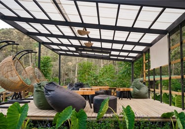 restaurante, en medio del campo,, cantos del Rio