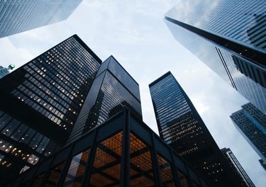 edificios altos de empresas