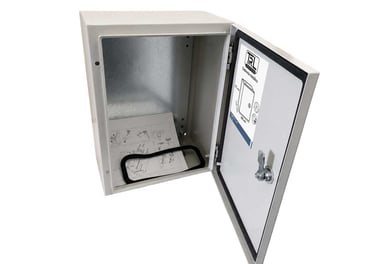 Gabinete metálico TRL industrias con sticker, manual, empaque y llaves