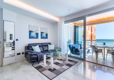 imagen de villa junto al mar costa blanca inmobiliaria
