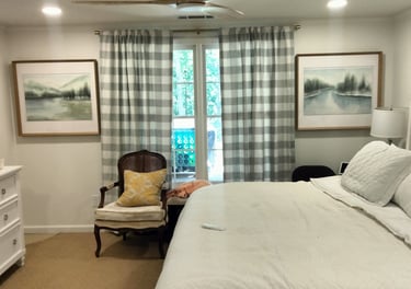 Professional curtain and drape installation service in a Lawrenceville, GA home