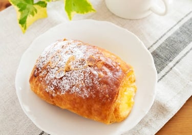 pão doce recheado com leite ninho