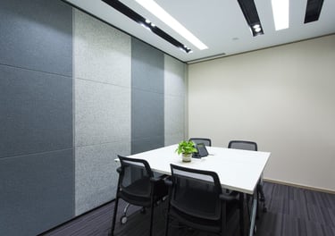 small meeting room to book by hour in kwun tong hong kong near railway station in cheap price 