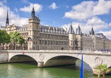 Paris Free Tour