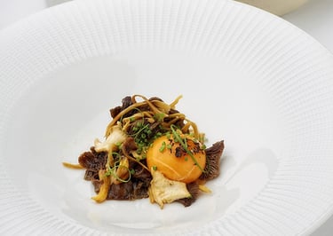 gormet beef tartar on plate