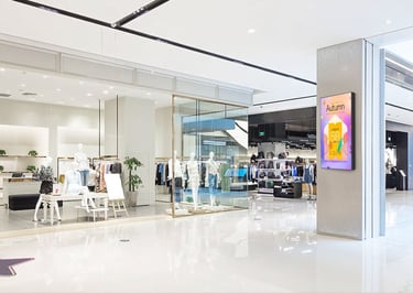 Narrow Bezel Android Advertising Displays