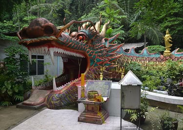 thailand phang nga wat tham ta pan