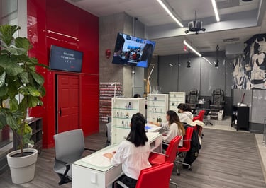 manicure tables with customers