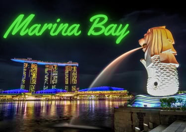 Travel guide visiting Marina Bay, Merlion, Singapore