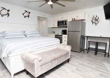 Best cheap vacation rentals fort Myers beach best Margaretville and pink shell competitor FMB
