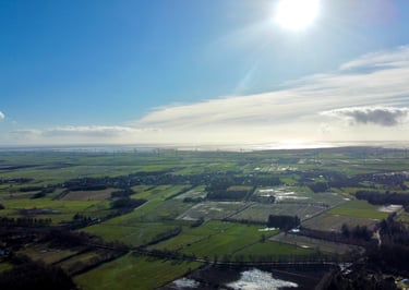 Blick über die Landschaft mit Erneuerbaren Energien