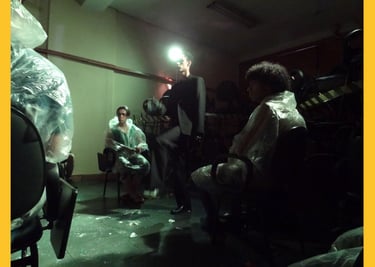 performance esperamos violência (Grupo S.V. Lab. de teatro)