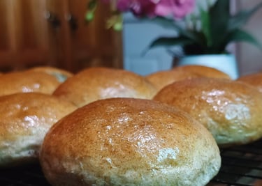 Hearty Whole Wheat Buns