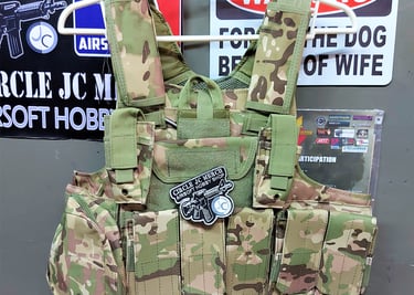 TAC ELITE VEST 5 MAG POUCH MC
