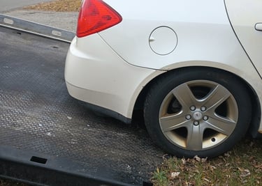 Chamo’s Towing tow truck in Detroit