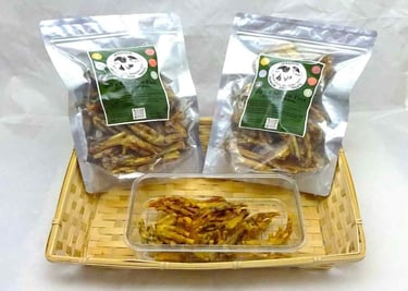 Jessdog Natural Chicken Feet, Natural Dog Treats in a basket