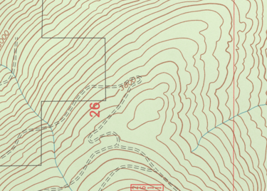 Mapa com curvas de nível.