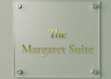 Doulbe Hotel Room In Hull 