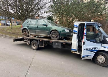 alt="Technician running engine diagnostics on non-starting car"