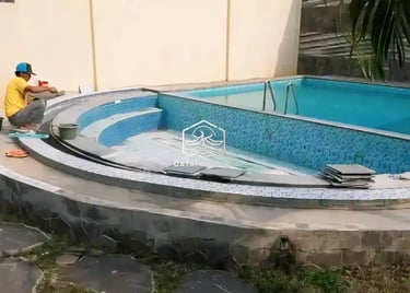 pemasangan nat keramik kolam renang oleh dayanapool.
