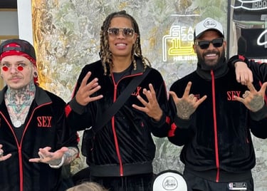 Hiusten muotoilu parturissa Fadezone