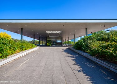 Former bus station ● Milton Keynes, UK ● Derek Yeadon - Milton Keynes Development Corporation ● 1982-1983