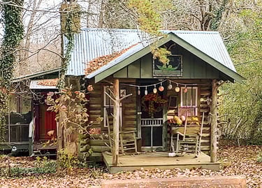 Mentone, AL - A little log village to go shopping for handmade items