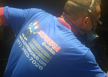 tecnico da empresa de caça vazamento