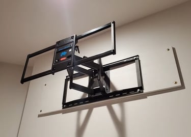 Tv mounting over a board for better grip