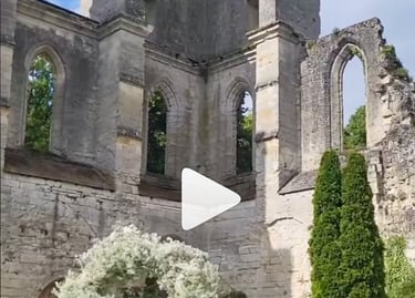 Casamento na Abbaye de Longpont, Aisne, Haut-de-France, próximo à Paris, França