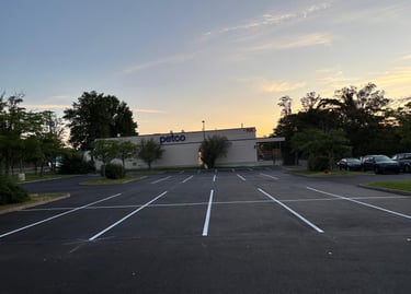 Demarcação viária em área industrial