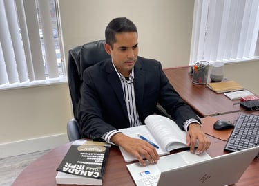 Alejandro Gonzalez, Consultor de Inmigración Canadiense Regulamentado (RCIC)