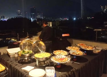 Pizza Napolitana artesanal con ingredientes frescos en tu fiesta o reunión