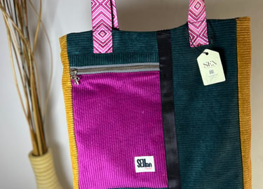 Tote bag personalizada y cosida en nuestro taller en Zaragoza