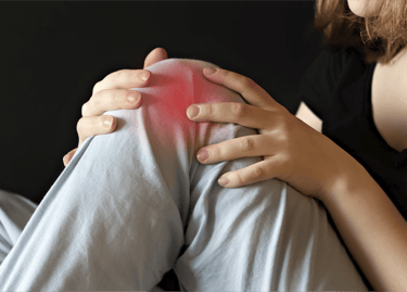 physio at toa payoh singapore treating knee pain