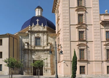 Facade of the Museum of Fine Arts of Valencia